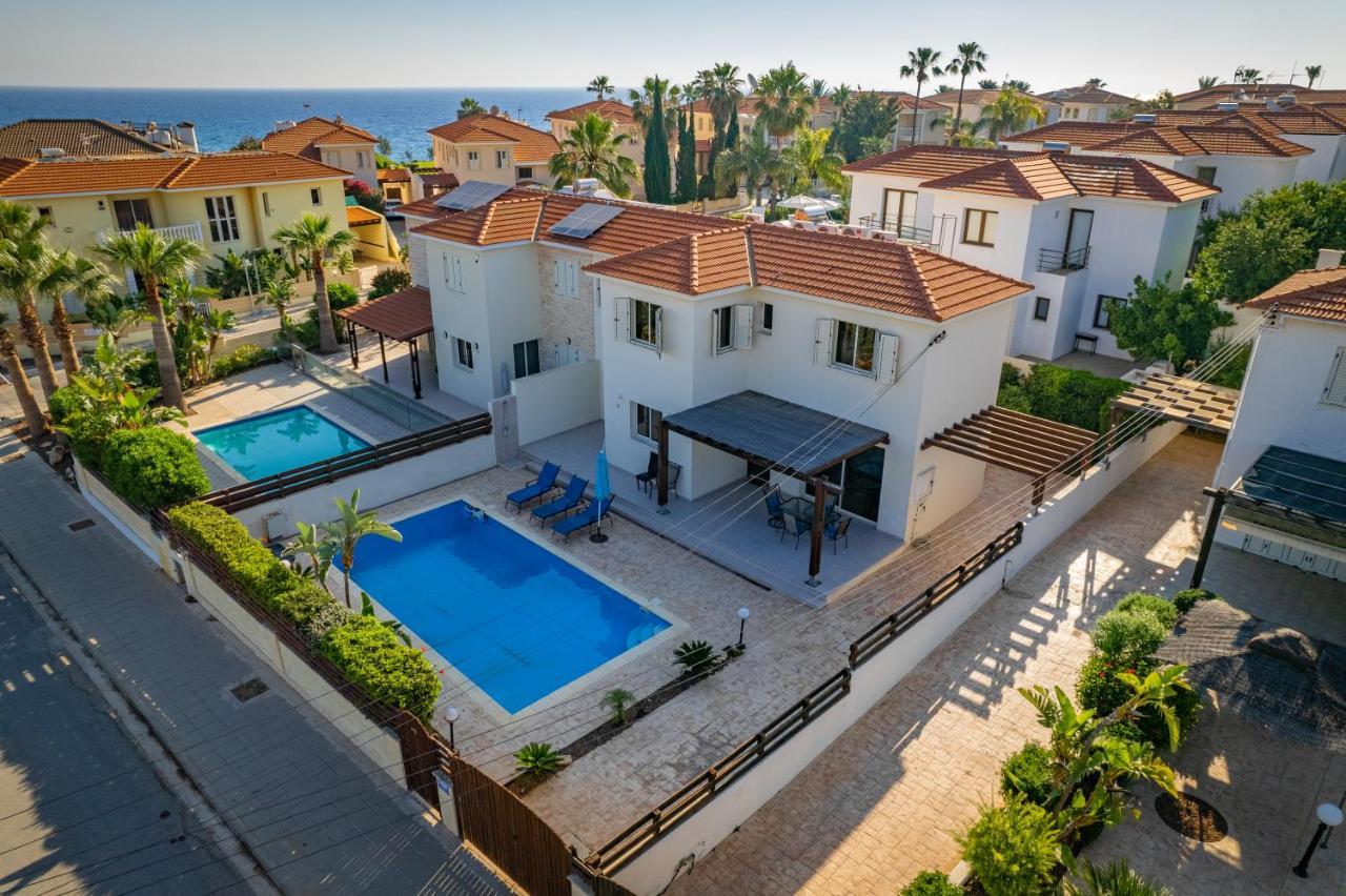 Atlantica 4 Bedroom Villa Near The Beach プロタラス エクステリア 写真