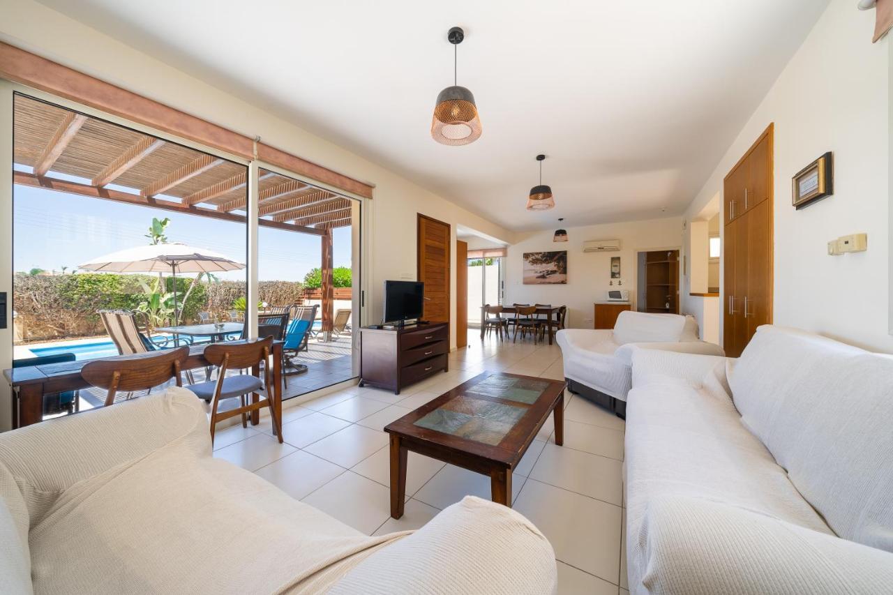 Atlantica 4 Bedroom Villa Near The Beach プロタラス エクステリア 写真
