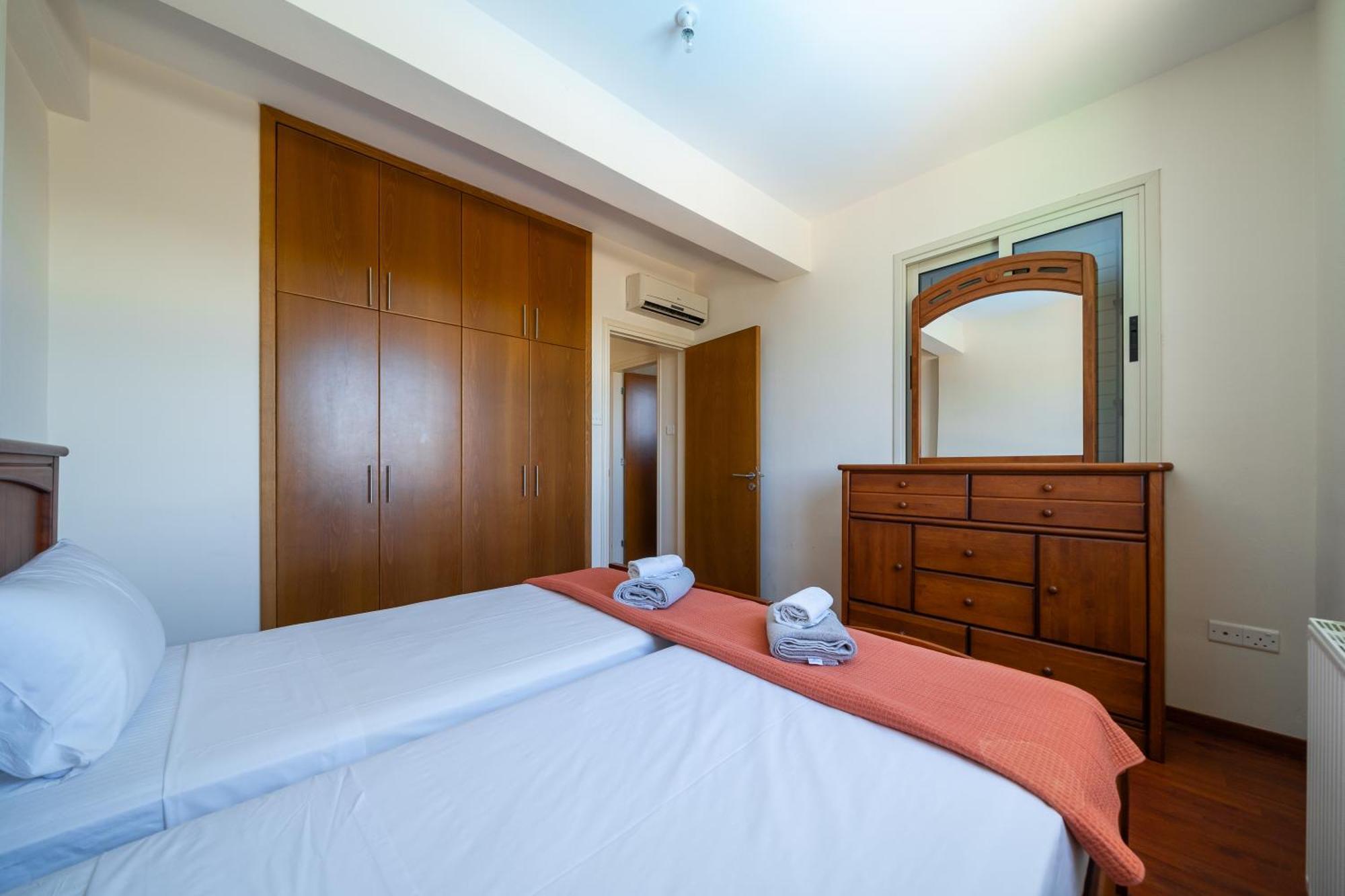 Atlantica 4 Bedroom Villa Near The Beach プロタラス エクステリア 写真